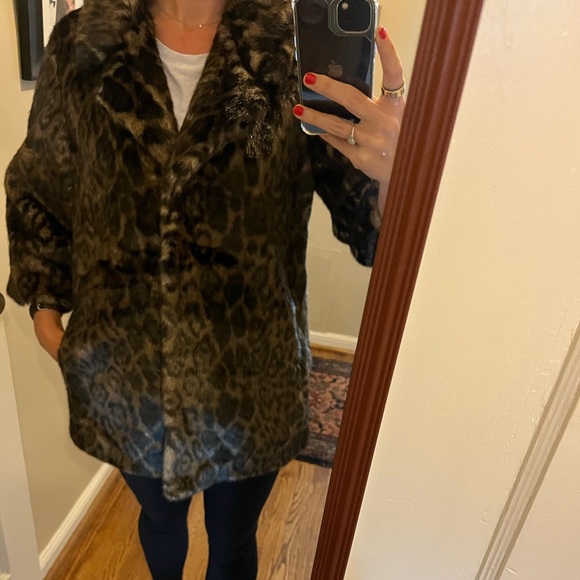 Fabulous Furs Faux Leopard Jacket - Picture 2 of 9
